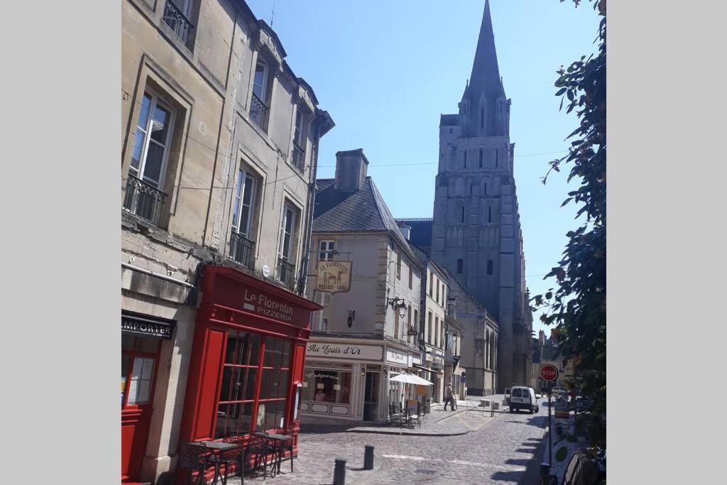 Appartement Au cœur du vieux Bayeux, logement de charme Extérieur photo
