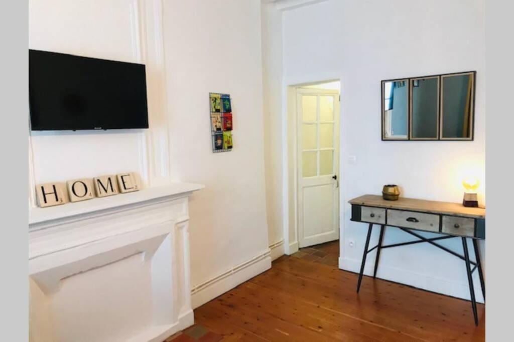 Appartement Au cœur du vieux Bayeux, logement de charme Extérieur photo